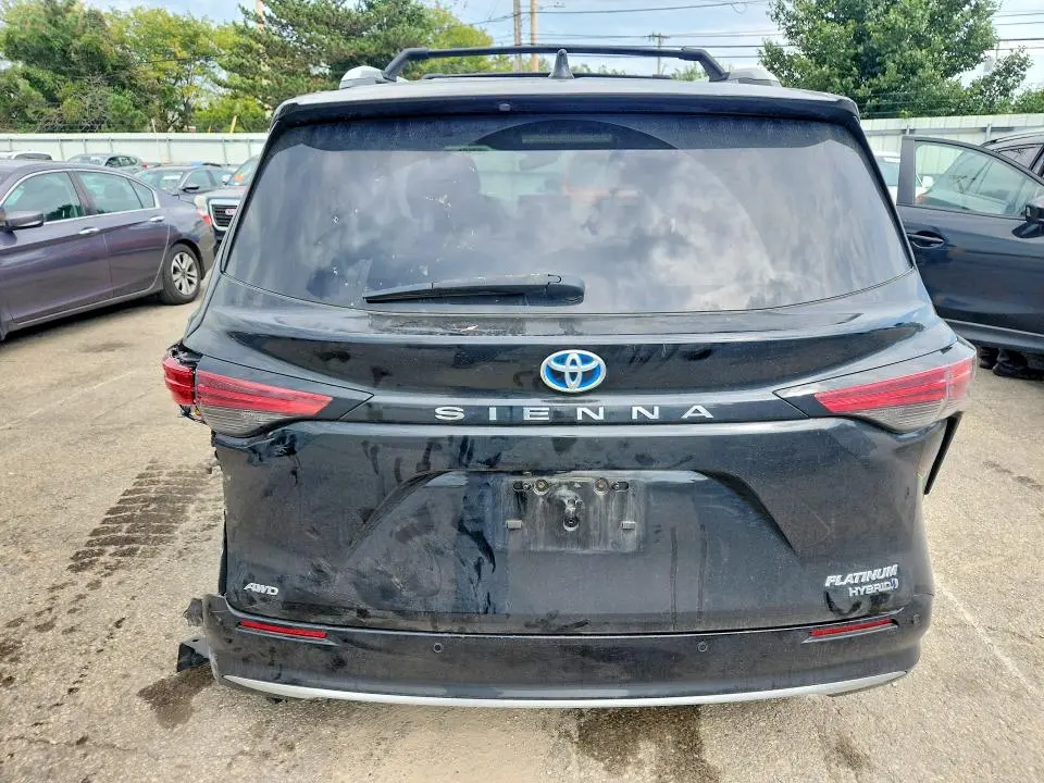 2022 TOYOTA SIENNA PLATINUM 7-PASSENGER  