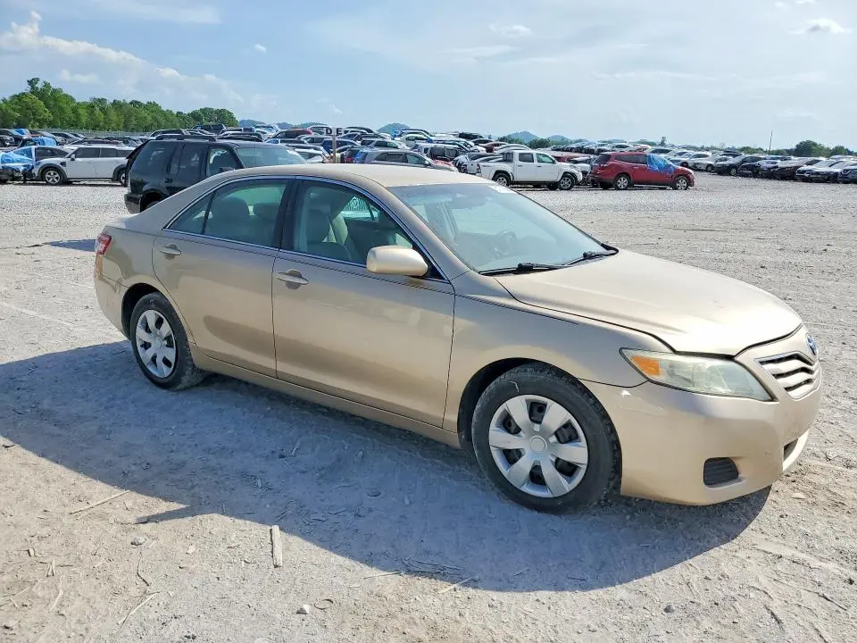 2010 TOYOTA CAMRY LE  