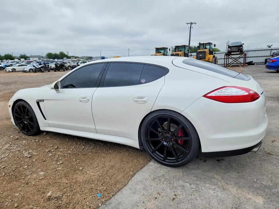 2011 PORSCHE PANAMERA 2  