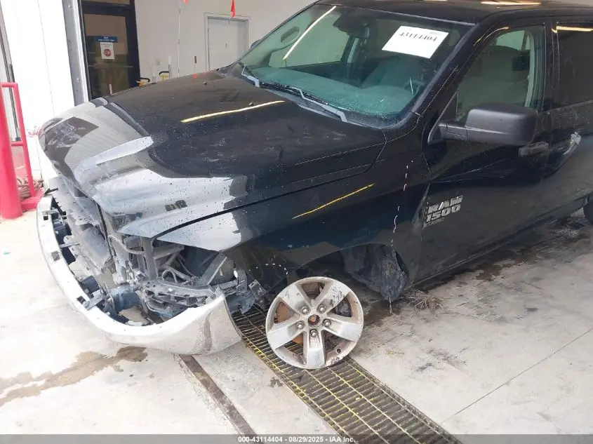 2020 RAM 1500 CLASSIC TRADESMAN  4X4 5'7 BOX