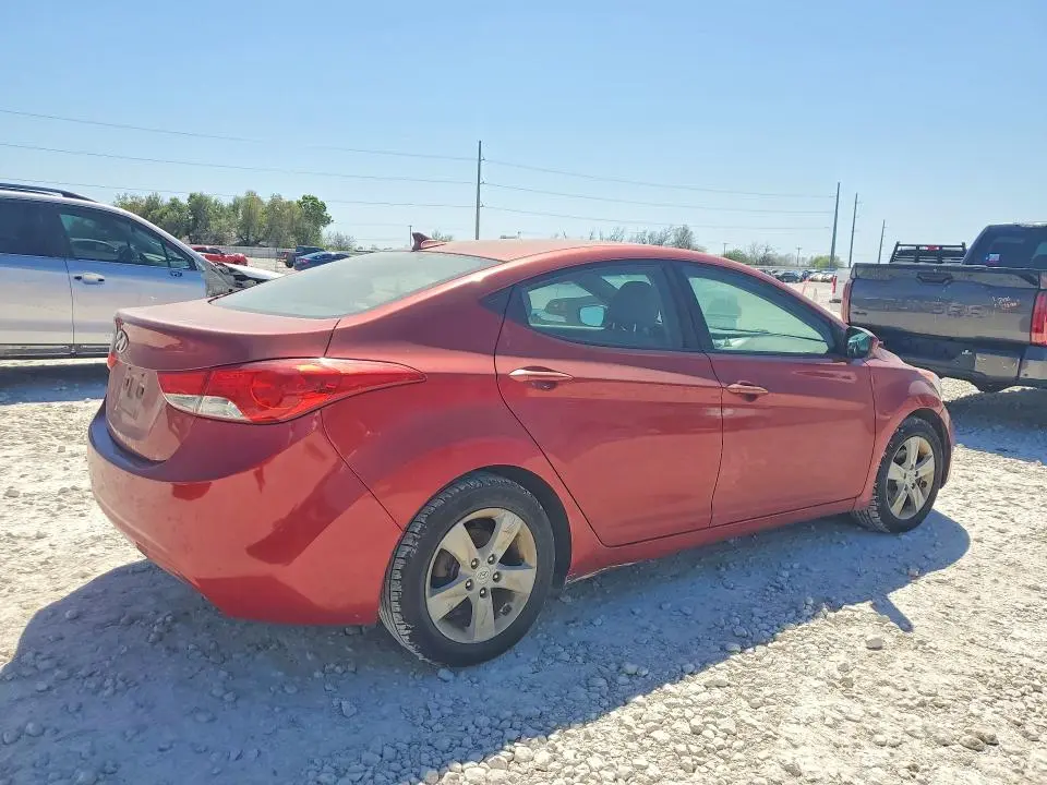 2013 HYUNDAI ELANTRA GLS  