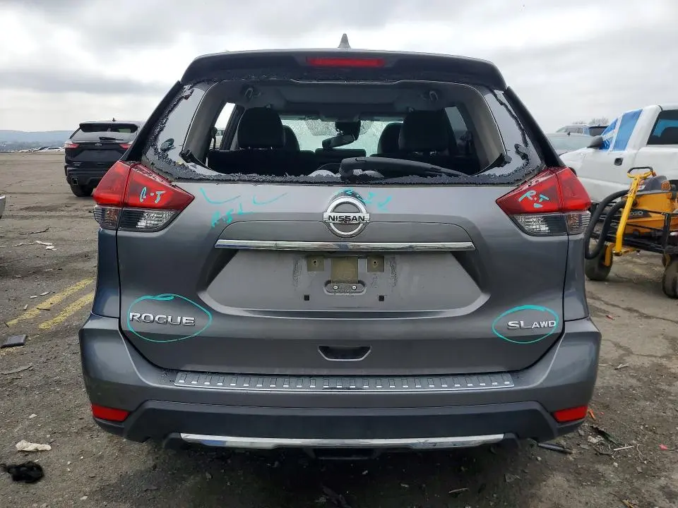 2018 NISSAN ROGUE SL  