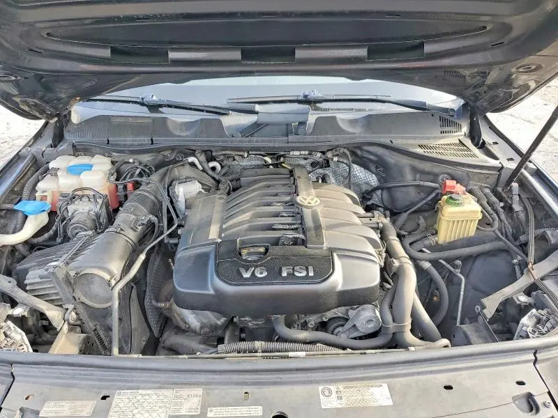 2013 VOLKSWAGEN TOUAREG V6  