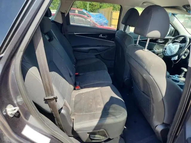 2020 KIA SORENTO S  