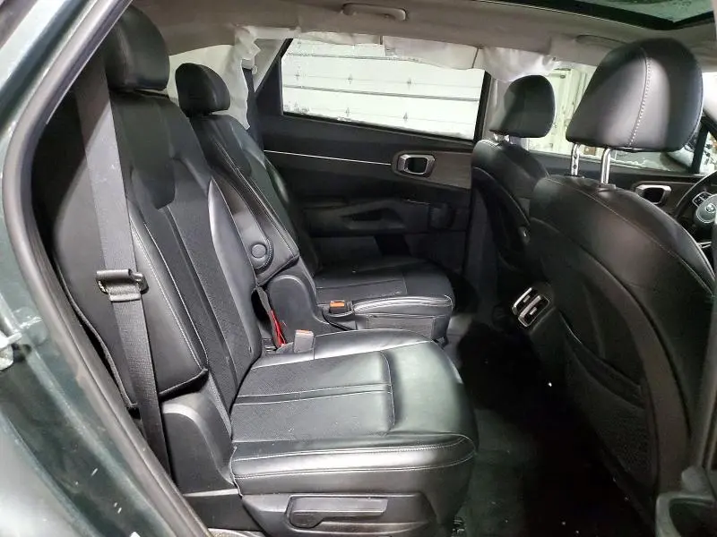 2021 KIA SORENTO   