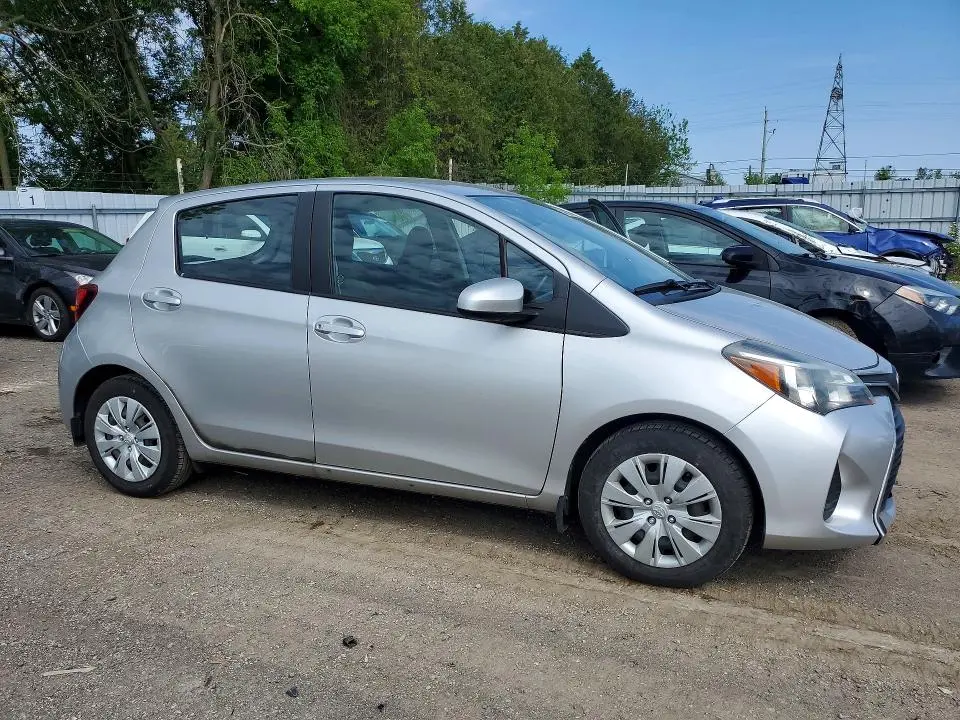 2015 TOYOTA YARIS 5-DOOR L  