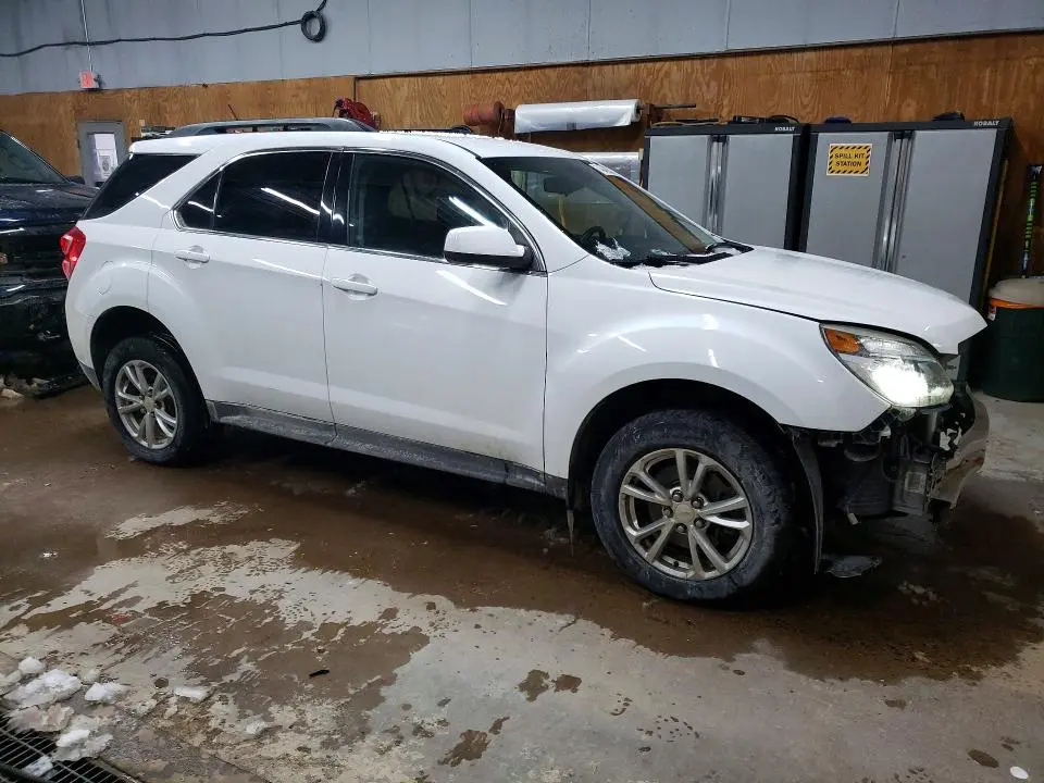 2017 CHEVROLET EQUINOX LT  