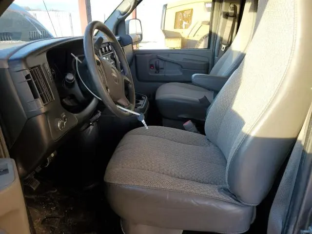2012 GMC SAVANA G2500 LT  