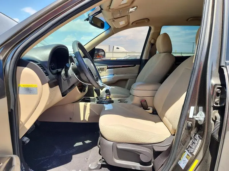 2012 HYUNDAI SANTA FE GLS  