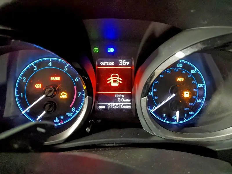 2015 TOYOTA COROLLA L  