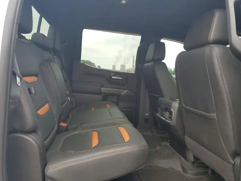 2021 GMC SIERRA K1500 AT4  