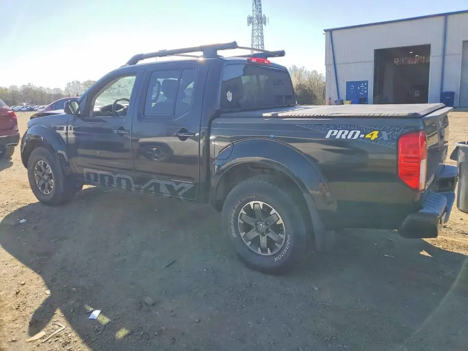 2017 NISSAN FRONTIER PRO-4X  