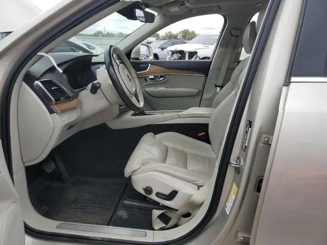 2018 VOLVO XC90 T6  