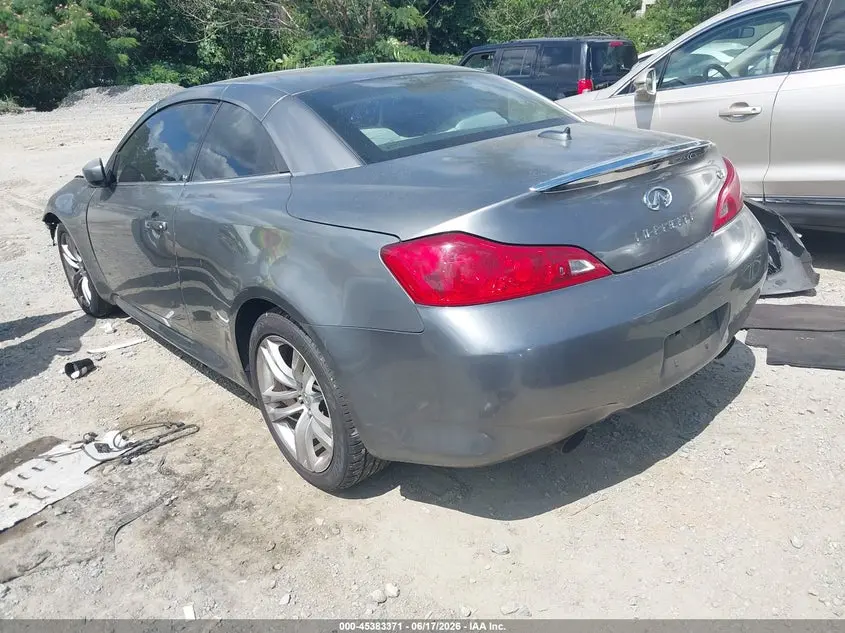 2010 INFINITI G37  
