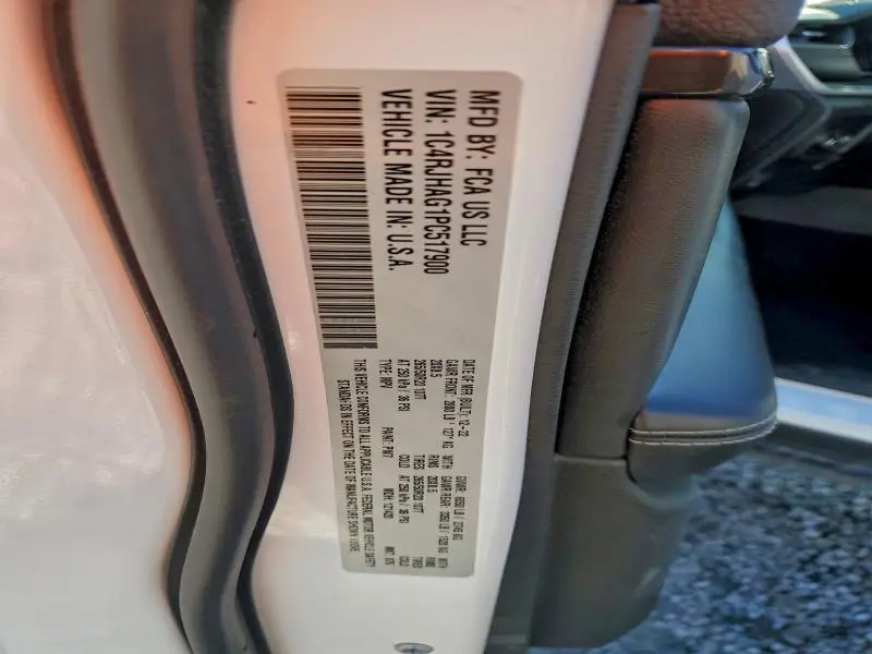 2023 JEEP GRAND CHEROKEE LAREDO  