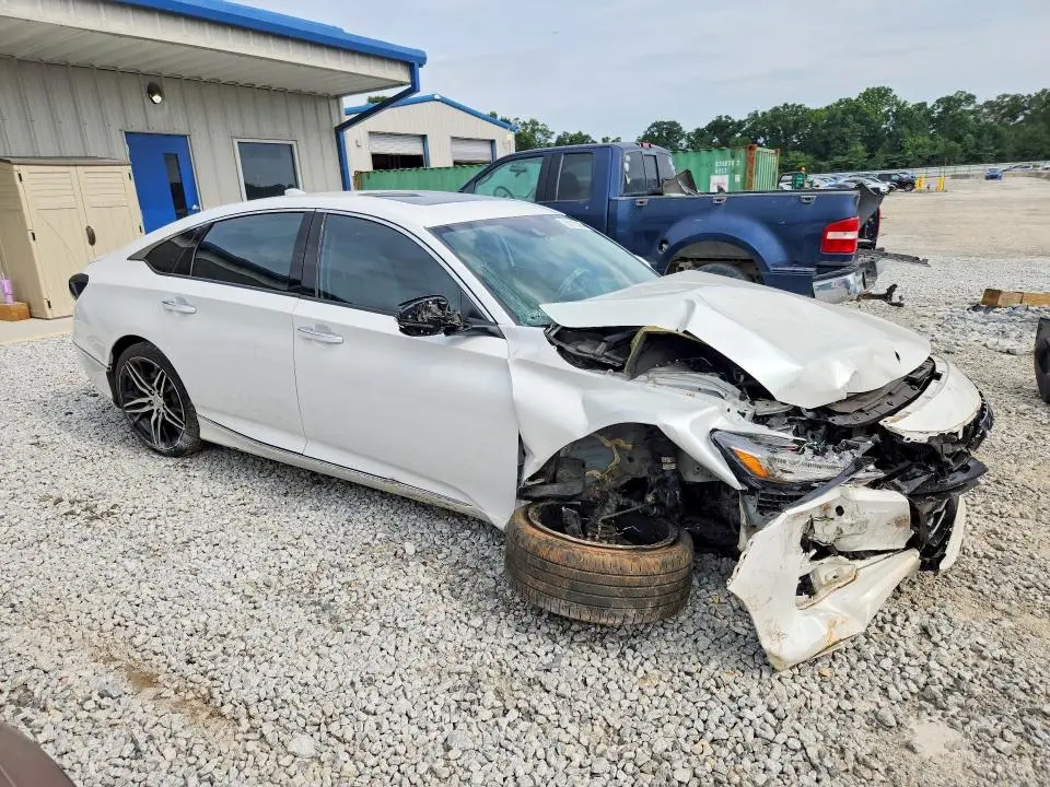 2021 HONDA ACCORD TOURING  