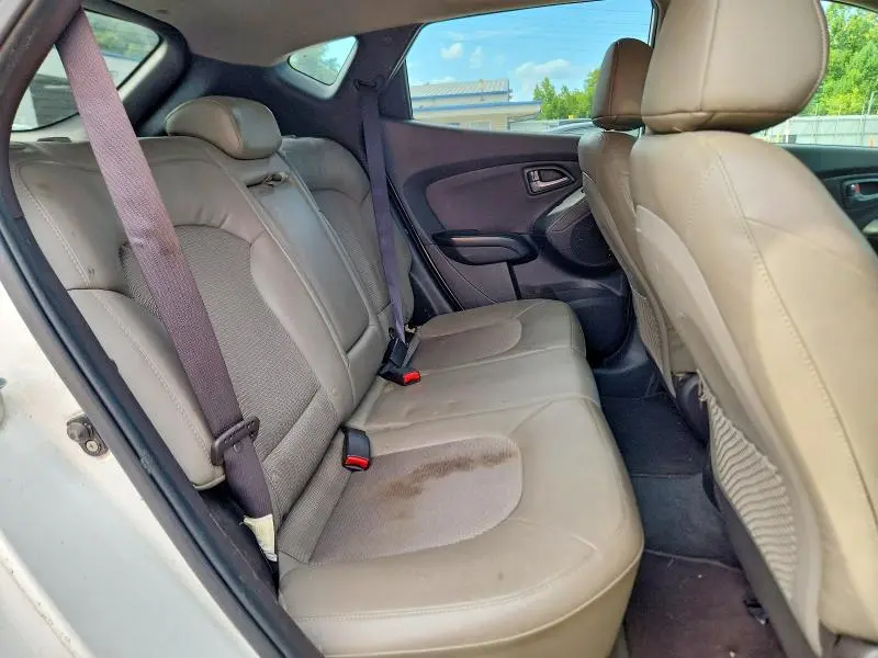 2014 HYUNDAI TUCSON SE  