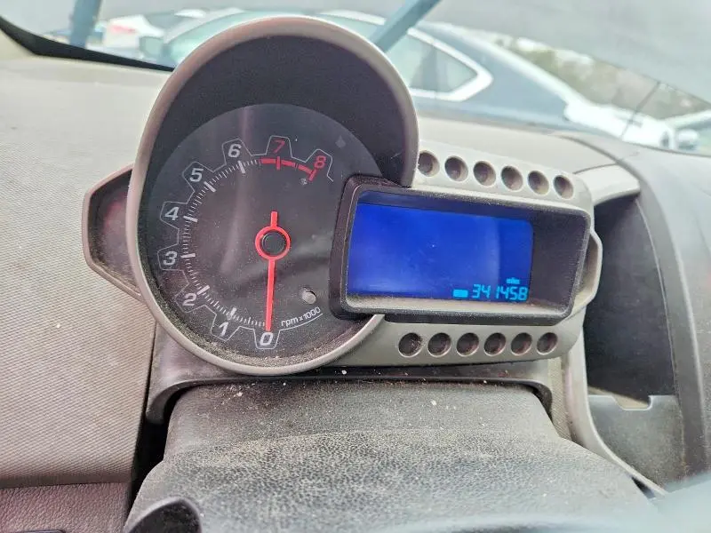 2015 CHEVROLET SONIC LT  