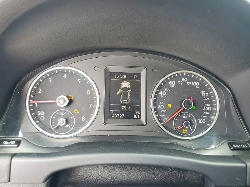 2017 VOLKSWAGEN TIGUAN S  