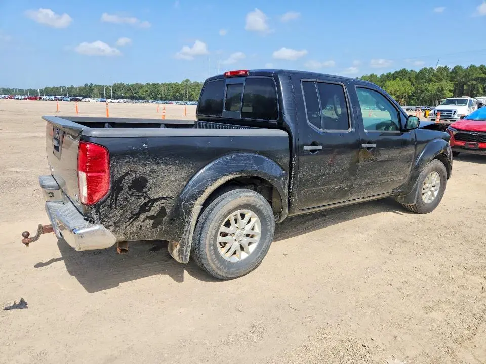 2017 NISSAN FRONTIER SV  
