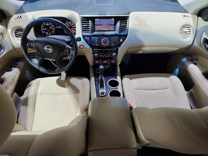 2016 NISSAN PATHFINDER SV  