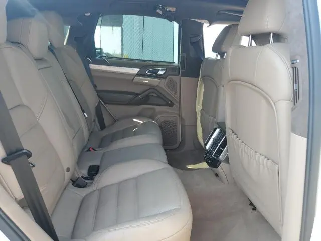 2012 PORSCHE CAYENNE TURBO  