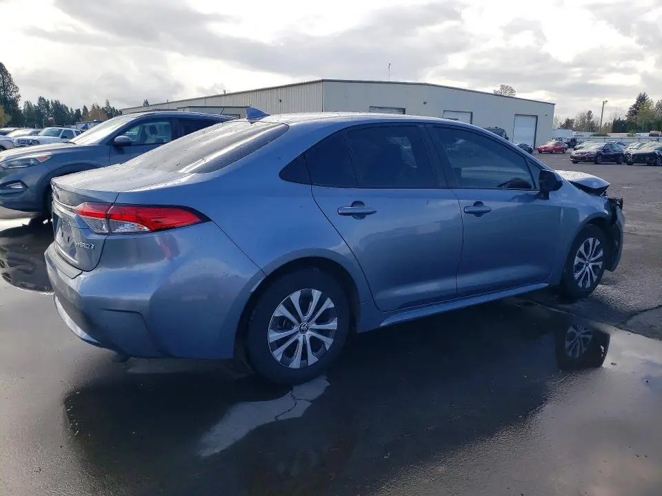 2022 TOYOTA COROLLA LE  