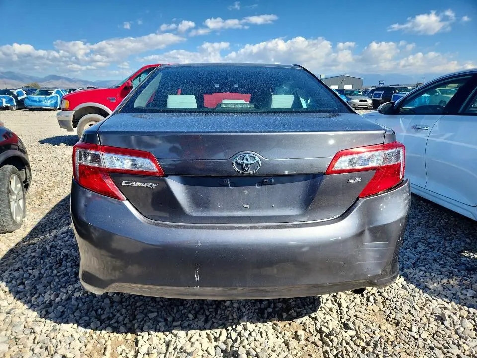2014 TOYOTA CAMRY LE  
