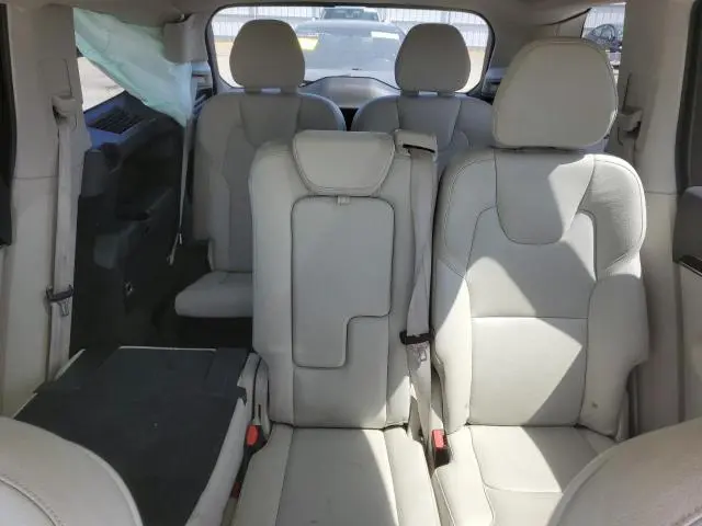 2017 VOLVO XC90 T6  
