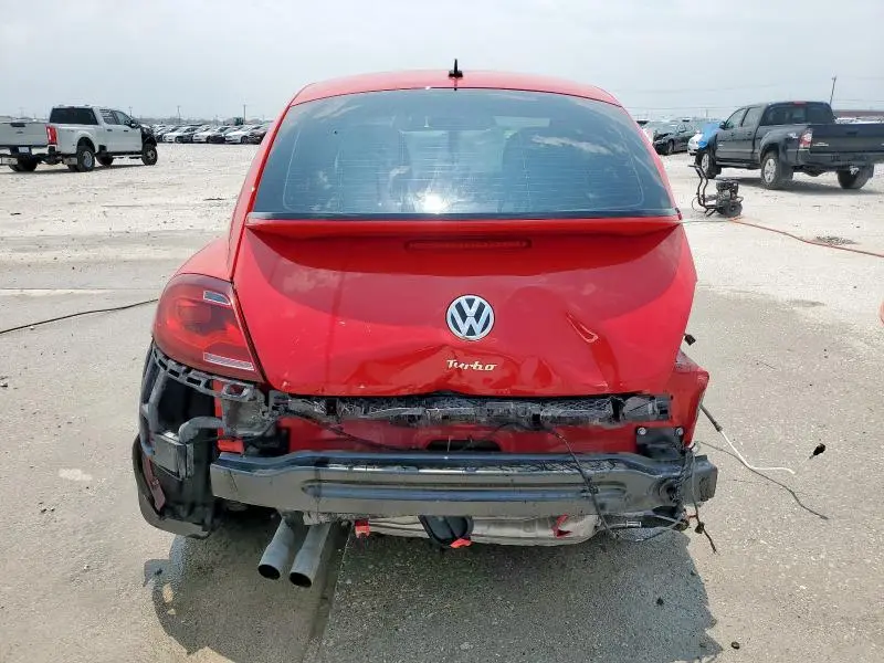 2019 VOLKSWAGEN BEETLE S  