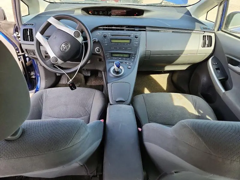 2010 TOYOTA PRIUS II  