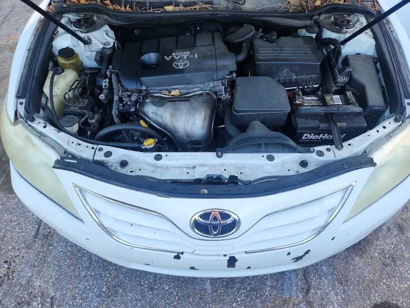 2010 TOYOTA CAMRY BASE  