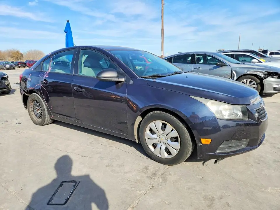 2014 CHEVROLET CRUZE LS  