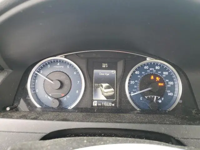 2016 TOYOTA CAMRY LE  