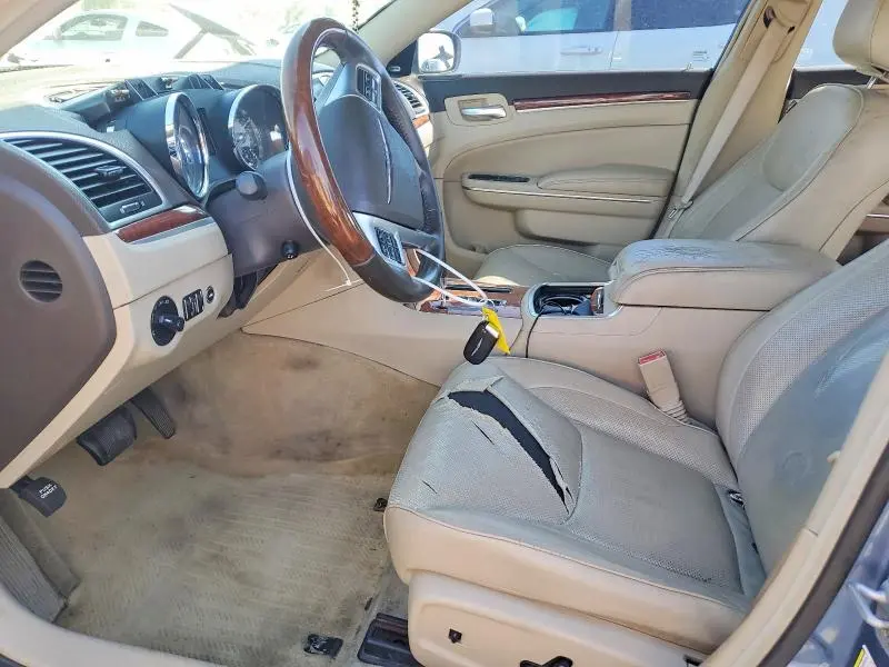 2011 CHRYSLER 300 LIMITED  