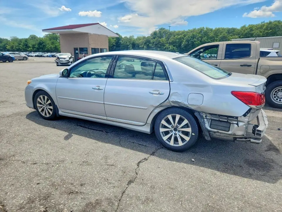 2012 TOYOTA AVALON LIMITED  