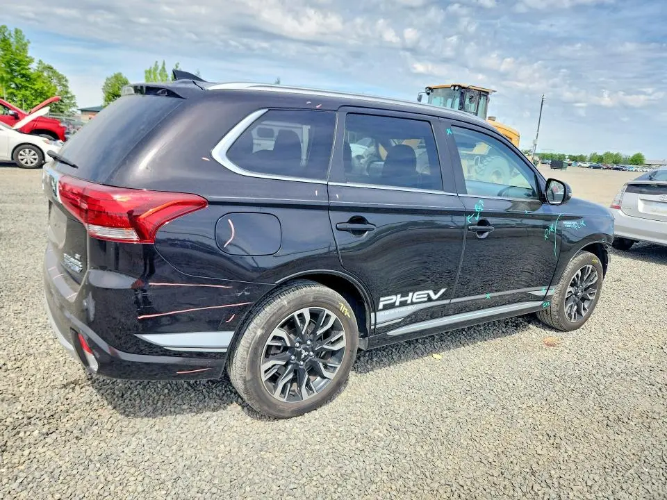 2018 MITSUBISHI OUTLANDER SE  