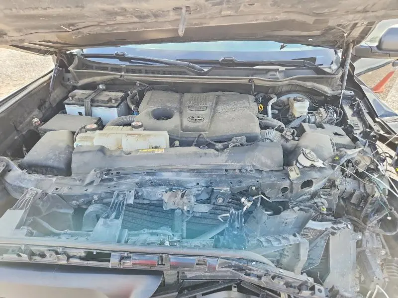 2023 TOYOTA TUNDRA SR5  