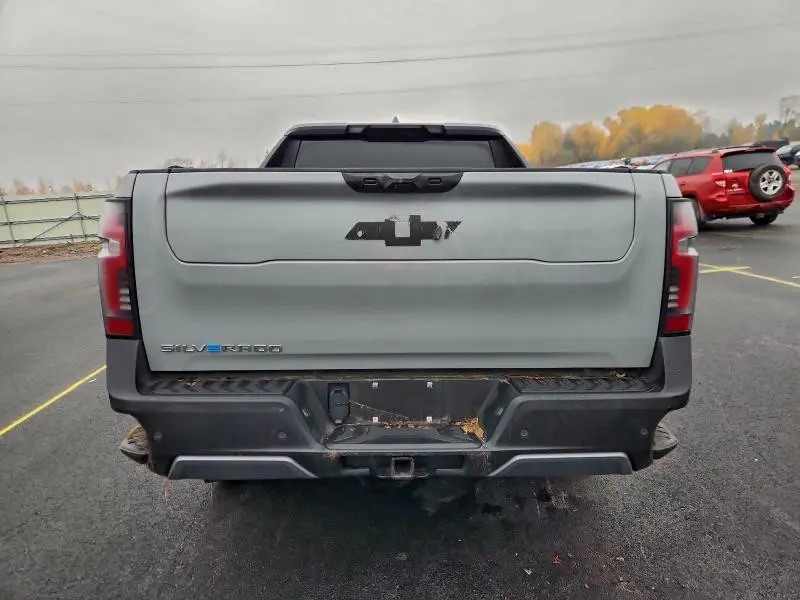 2025 CHEVROLET SILVERADO LT  