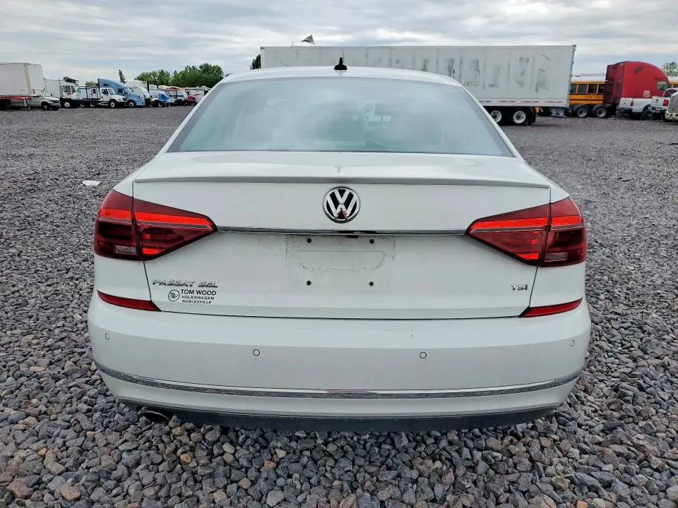 2017 VOLKSWAGEN PASSAT SEL PREMIUM  