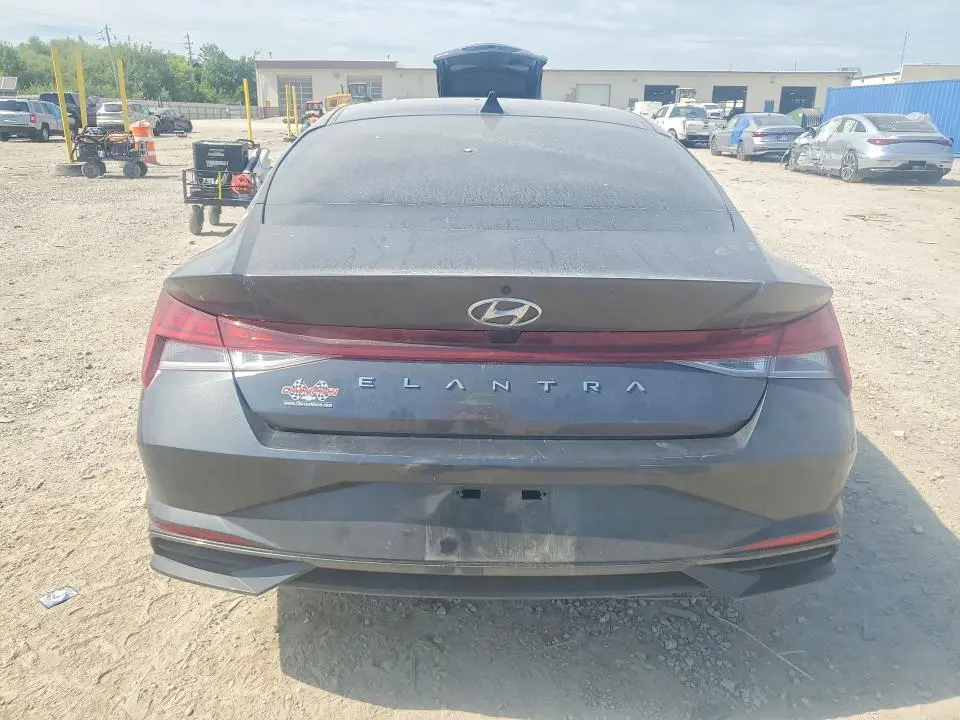 2022 HYUNDAI ELANTRA SEL  