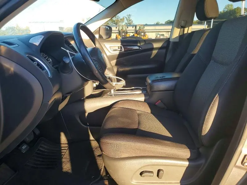 2019 NISSAN PATHFINDER SV  