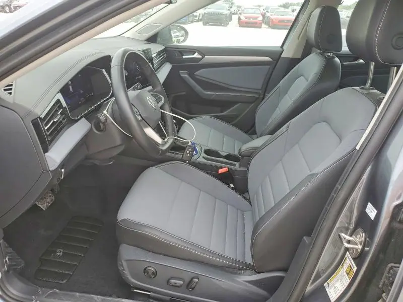 2025 VOLKSWAGEN JETTA   