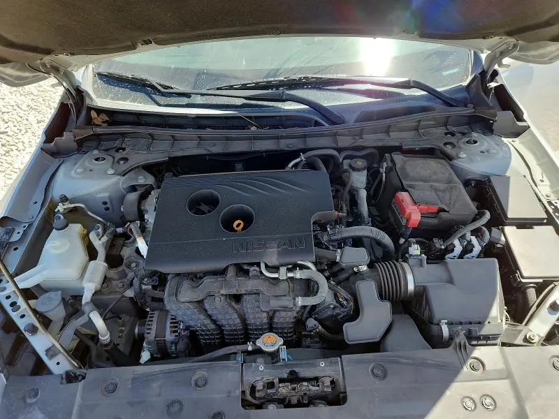 2019 NISSAN ALTIMA SR  