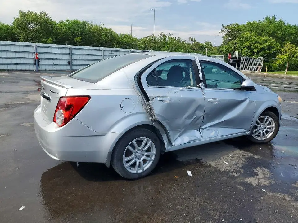 2013 CHEVROLET SONIC LT  