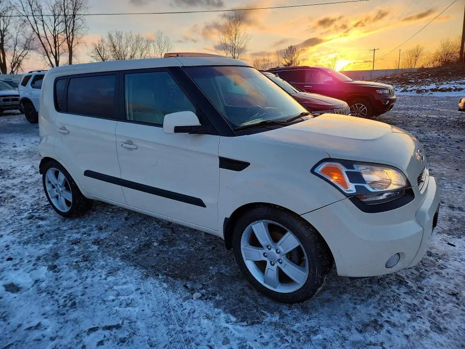 2011 KIA SOUL !  