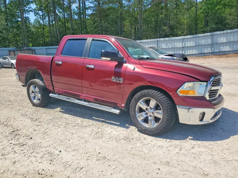 2017 RAM 1500 SLT  