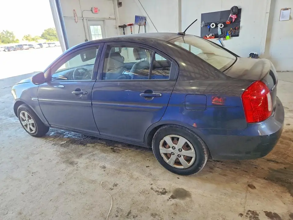 2010 HYUNDAI ACCENT GLS  