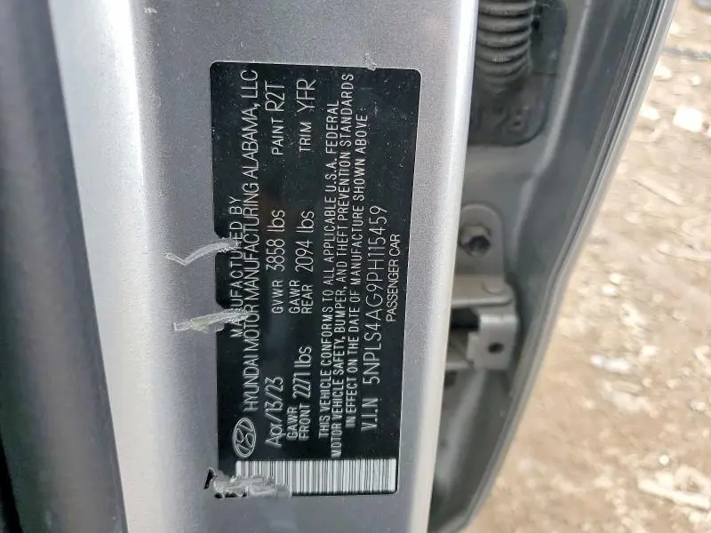 2023 HYUNDAI ELANTRA SEL  
