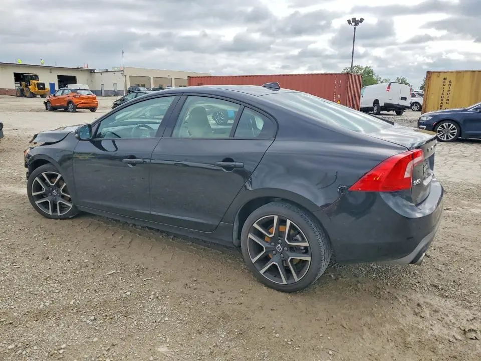 2018 VOLVO S60 DYNAMIC  